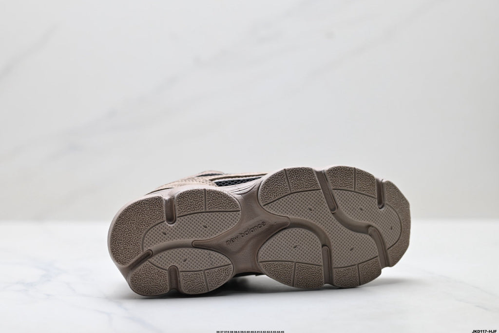 Retro Dad Sneakers - Beige
