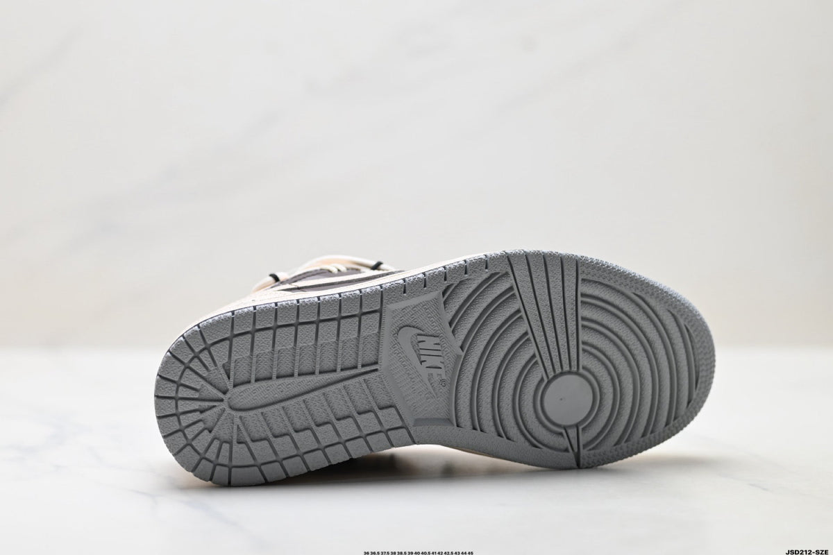 Nike Low-Top Sneakers Beige Black Pink Unisex Style 19