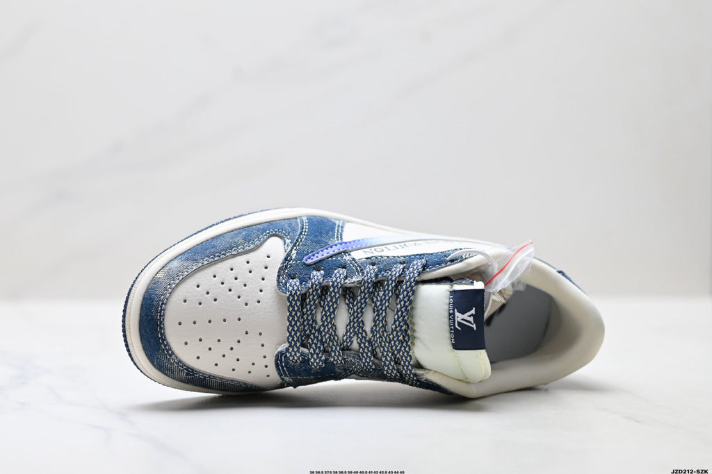 Nike Low-Top Sneakers Blue White Graphic Unisex Collaboration Edition Style 20
