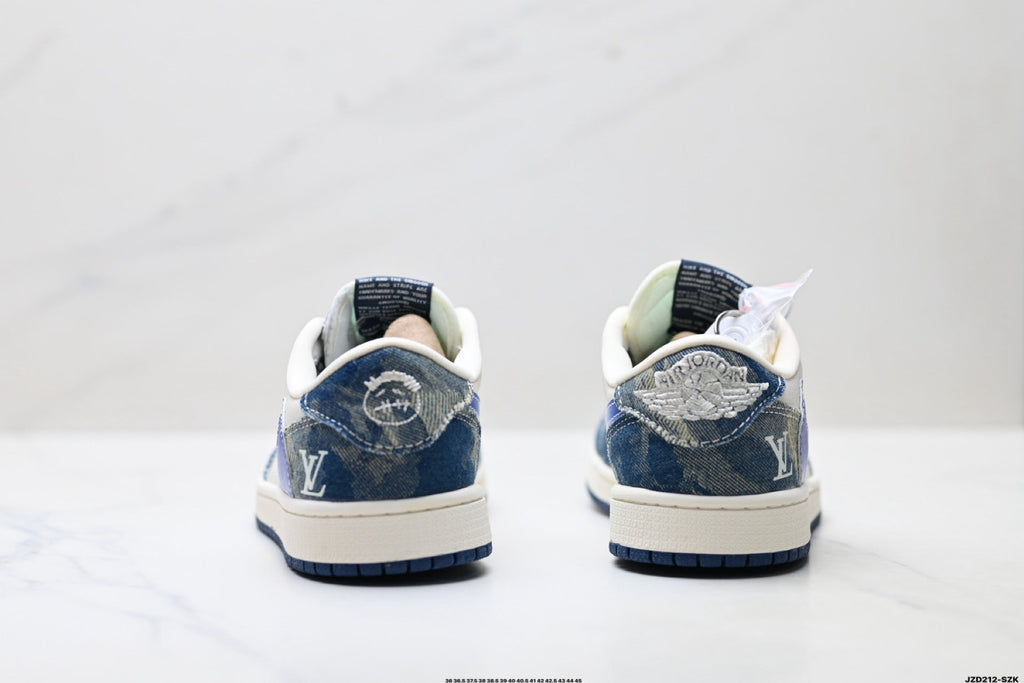 Nike Low-Top Sneakers Blue White Graphic Unisex Collaboration Edition Style 20