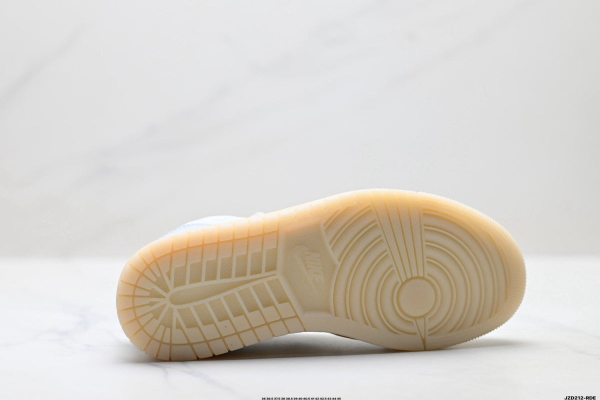 Nike Low-Top Sneakers White Beige Gum Unisex Style 47