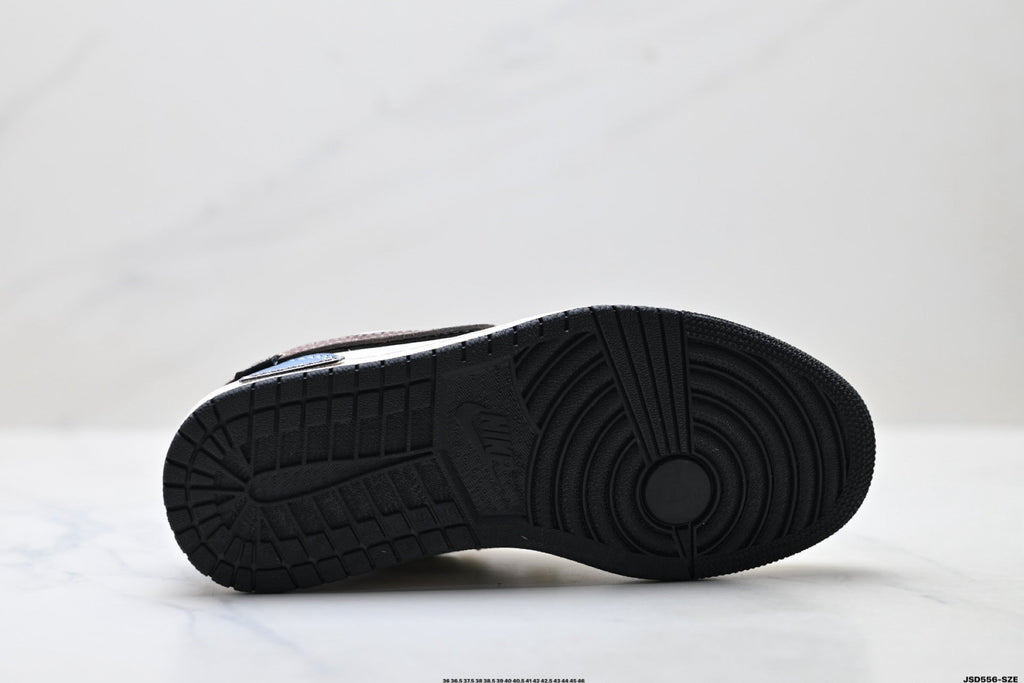 Nike Low-Top Sneakers White Brown Black Unisex Style 17