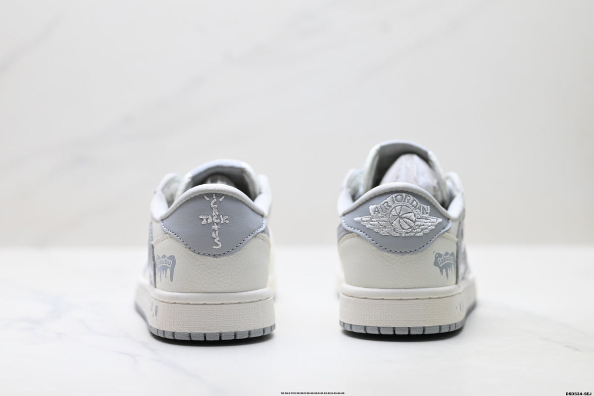 Nike Low-Top Sneakers White Gray Cartoon Unisex Collaboration Edition Style 35