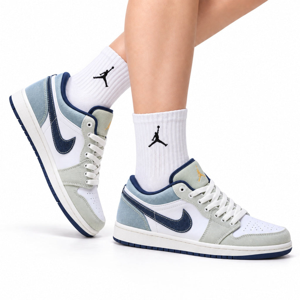 Nike Low-Top Sneakers White Navy Unisex Style 51