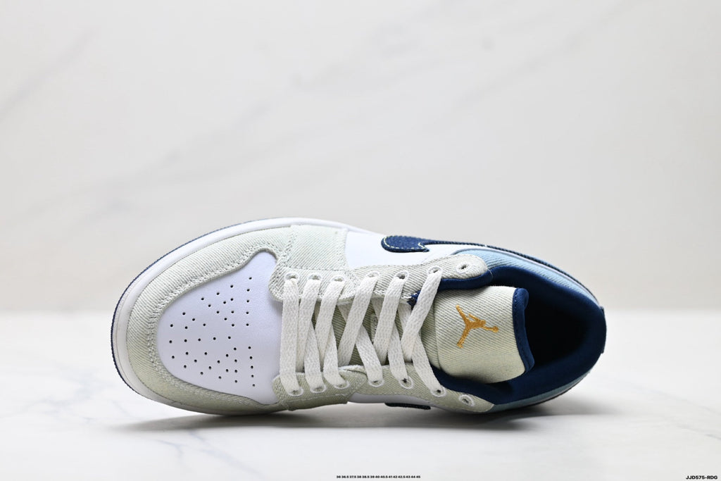 Nike Low-Top Sneakers White Navy Unisex Style 51