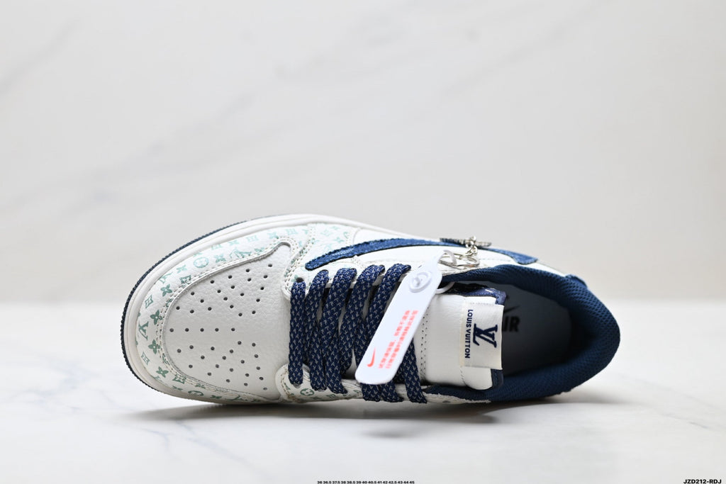 Nike Low-Top Sneakers White Navy Print Unisex Collaboration Edition Style 37